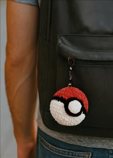 Miękka piłeczka z brelokiem Poké Ball