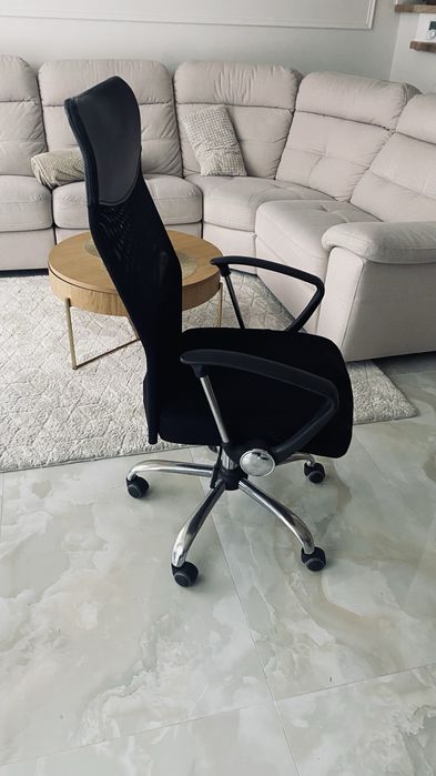 Krzesło biurowe obrotowe