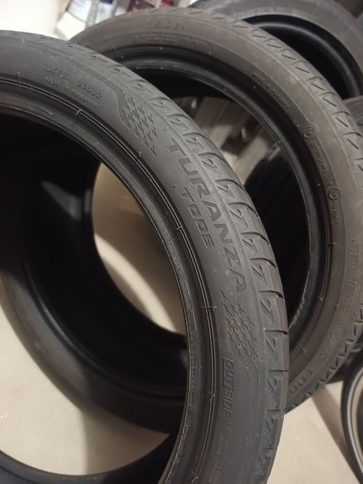 Bridgestone Turanza T005  225/40R18.