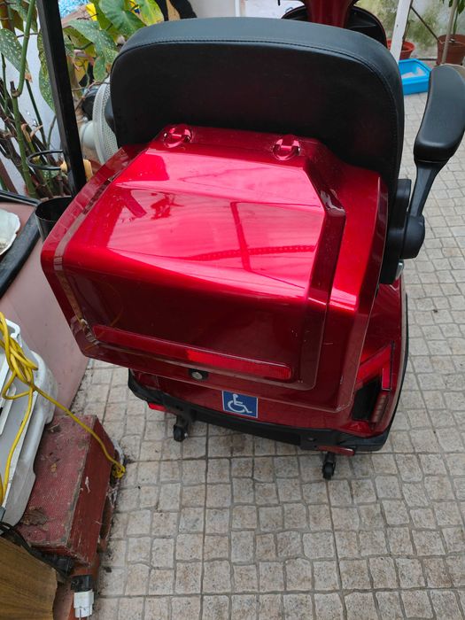 Scooter Eléctrica 4 Rodas Veleco – Mobilidade Reduzida – Como Nova