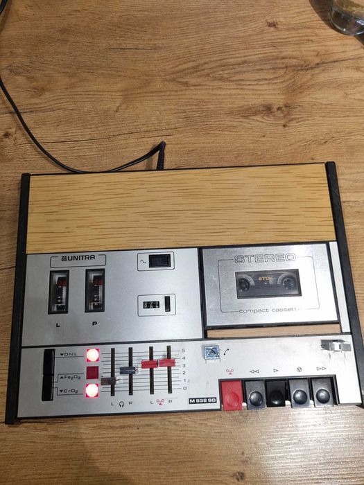Magnetofon Unitra model M532 SD