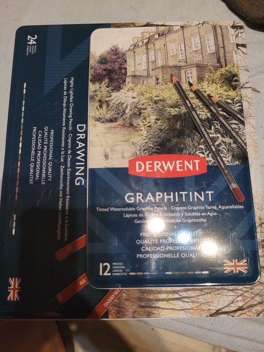 Pudełko metalowe po derwent drawing