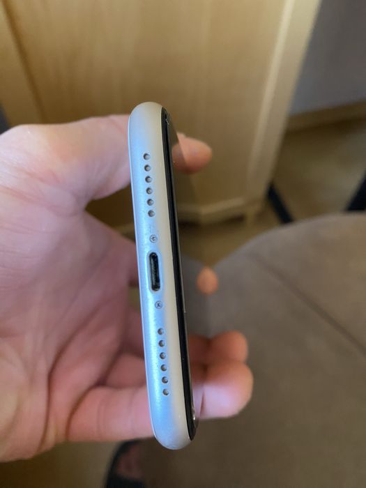 Sprzedam iPhone 11