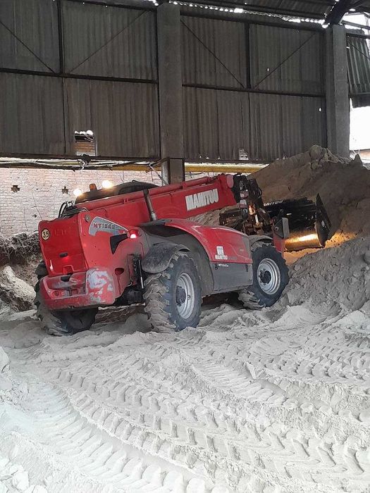 Вишка,навантажувач,погрущик,обрізка дерев.Оренда Manitou з оператором