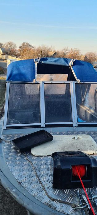 Лодка Крым Honda BF 40 2014 с лафетом