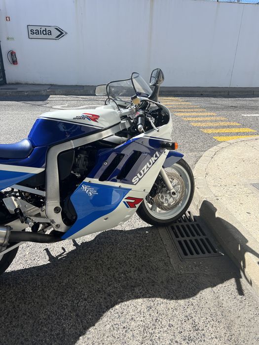 Suzuki gszr 750 slingshot