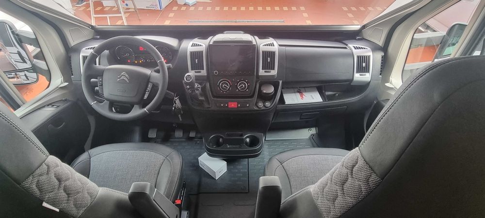 Wynajem Kamper Adria 2023r NOWY /  6 osób