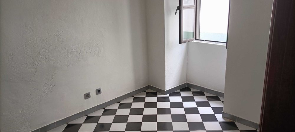 Arrenda-se T0/1 Centro de Loures