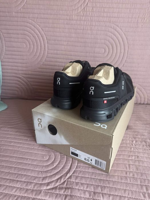 On Cloud 6 | Black