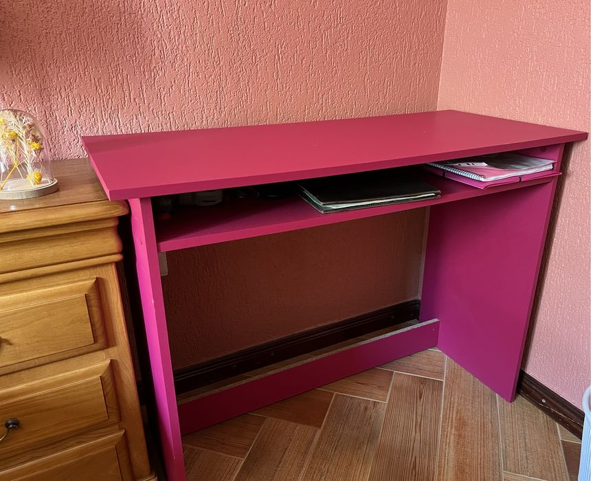 Mesa Secretária rosa
