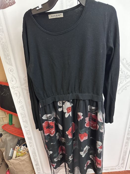 Дуже гарна сукня, зручна, мяка)