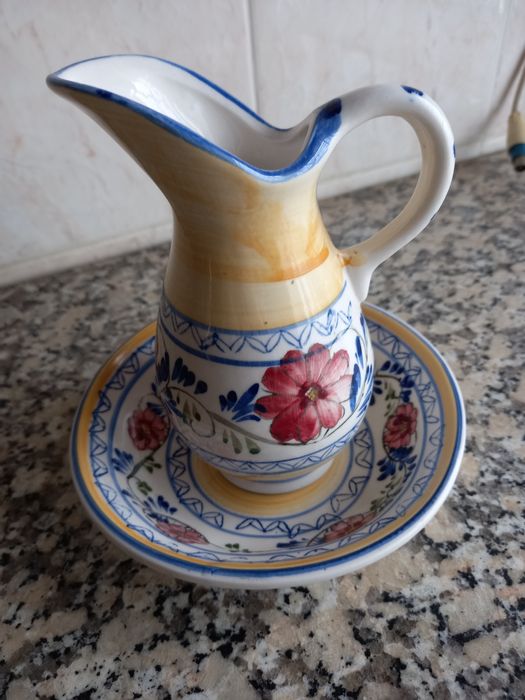 Painted Ceramic Jar64551548029569121