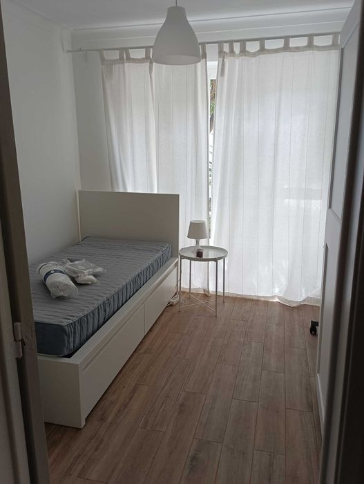 Quarto, Caxias, linha Oeiras-Cascais