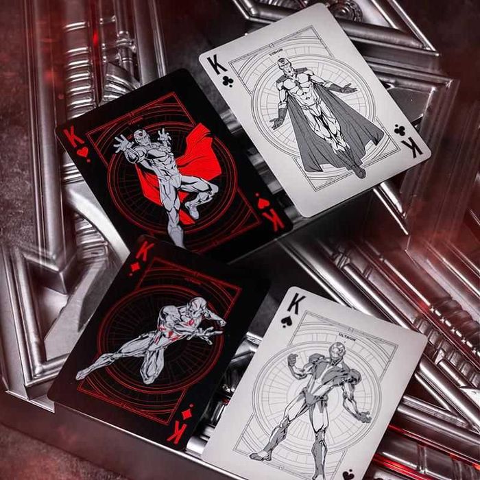 Avengers: Ultron Playing Cards (2 baralhos incluidos)