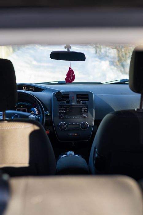 Авто Nissan Leaf