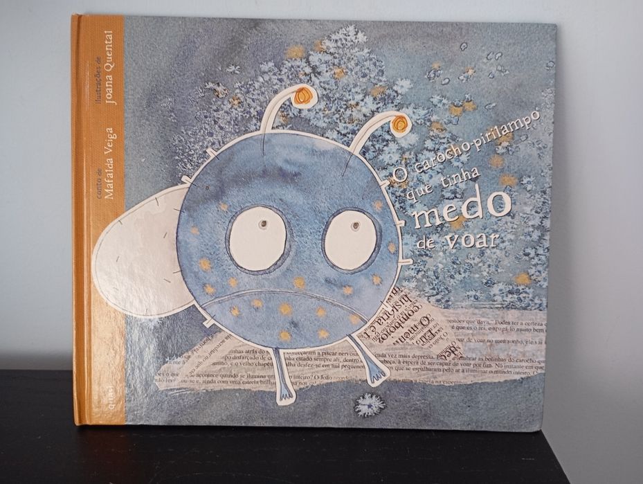 Livro "O carocho pirilampo que tinha medo de voar"