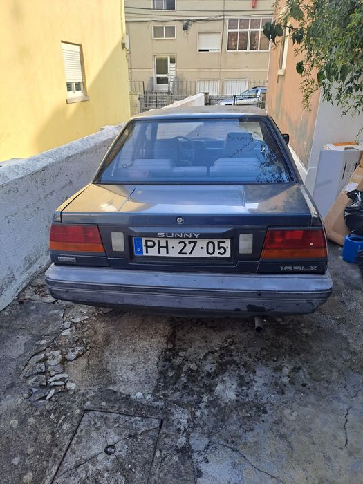 Nissan sunny slx