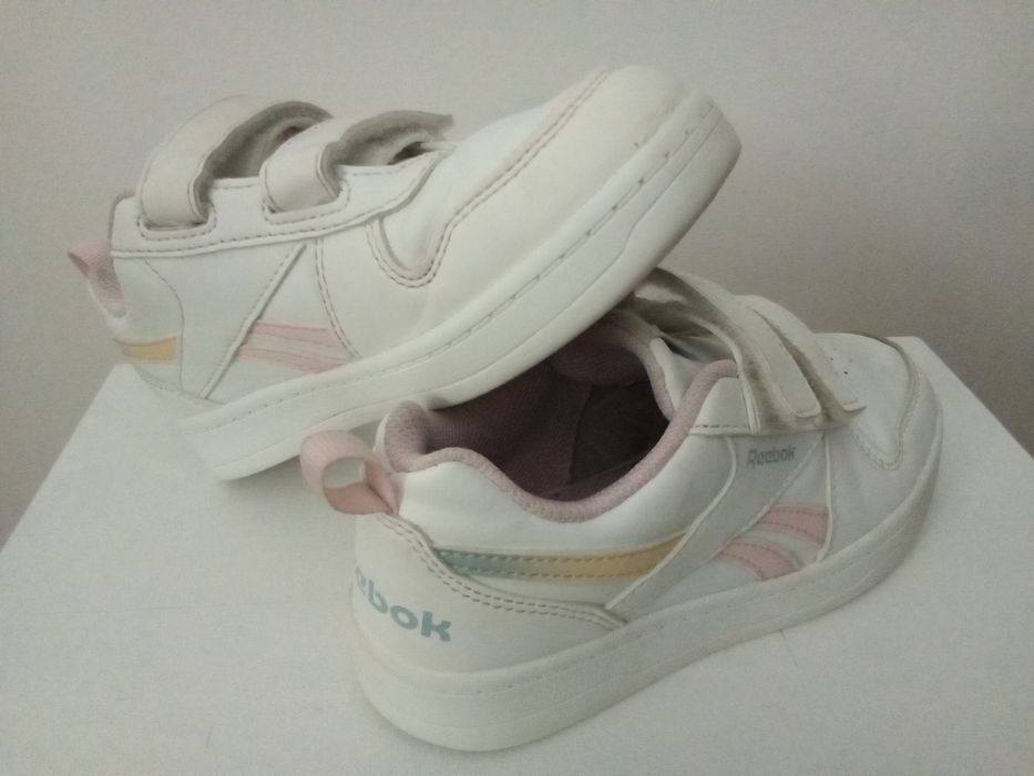 Sapatilhas Reebok tamanho 31