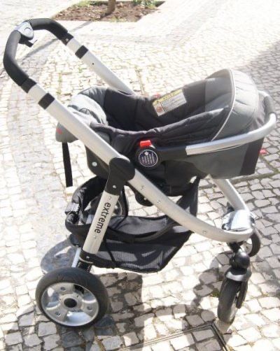 Carrinho de bebé da Pierre Cardin