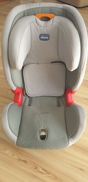 Fotelik samochodowy CHICCO YOUniverse FIX - 9-36 kg