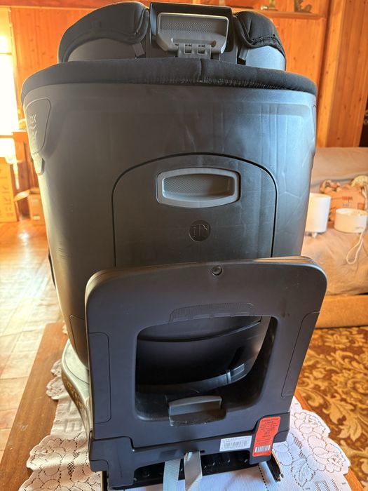 Britax Romer Dualfix M i-size 65-105 cm, =< 18 kg