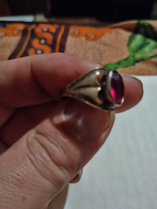 Продам срібні каблучки 1000 грн.