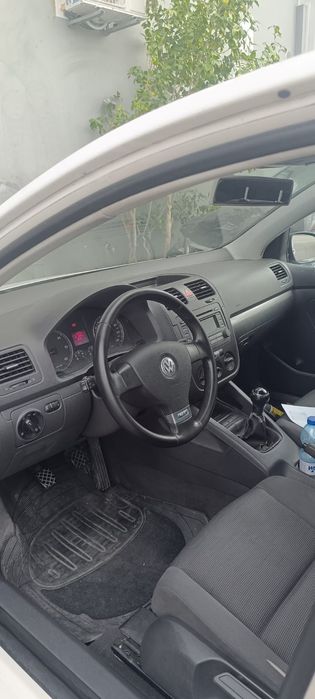Volkswagen Golf Mk5 1.9TDi PD105 (c/ extras)