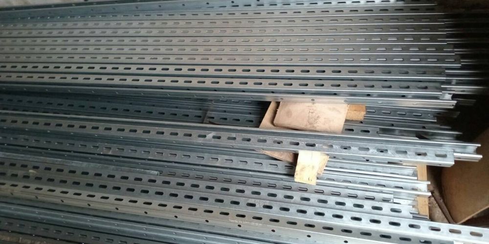 Система кріплення профіль для сонячних панелей зєднувач притиски гвинт