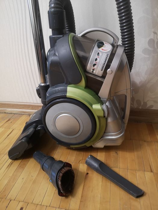 Продам пылесос LG