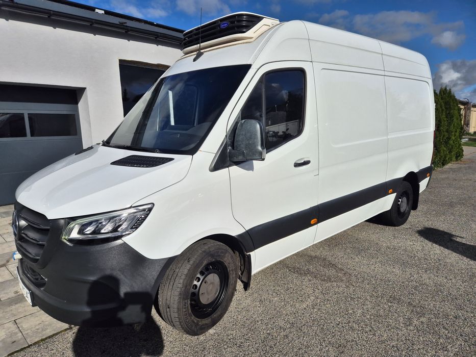 Mercedes Sprinter  907 chłodnia,izoterma  idealny serwis
