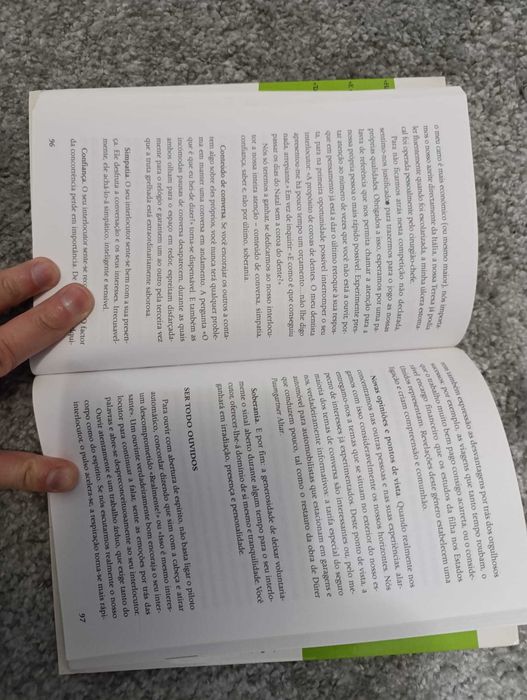 Small Talk: The Superior Art of Everyday Conversation (with Shipping)64752251499905124