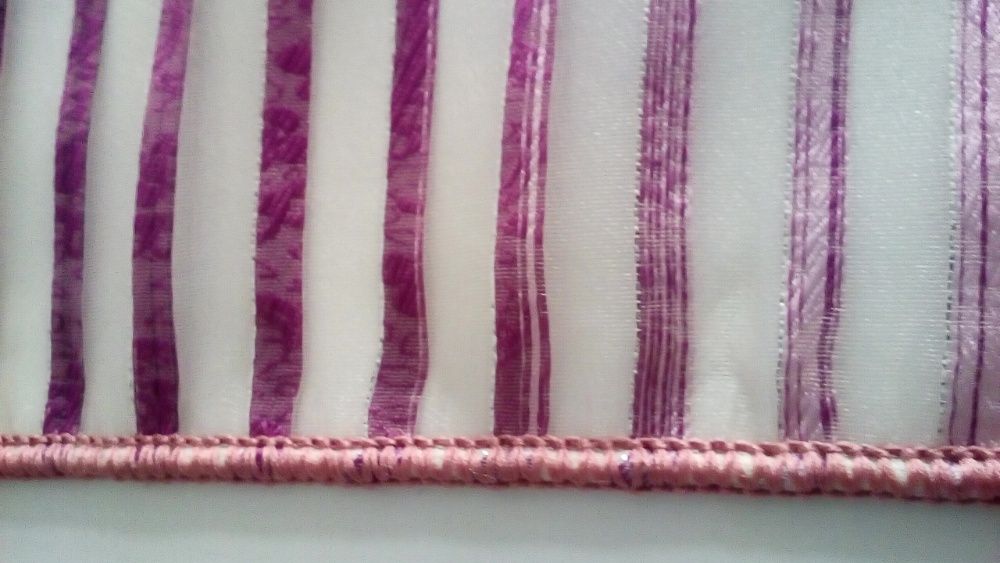 Tecido transparente e texturado p/ fazer cortinados - padrão elegante