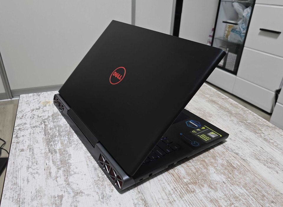 Dell Gaming (Nvidia GTX 1050 4GB/Core i5/16GB DDR4/SSD 128GB+1000GB)