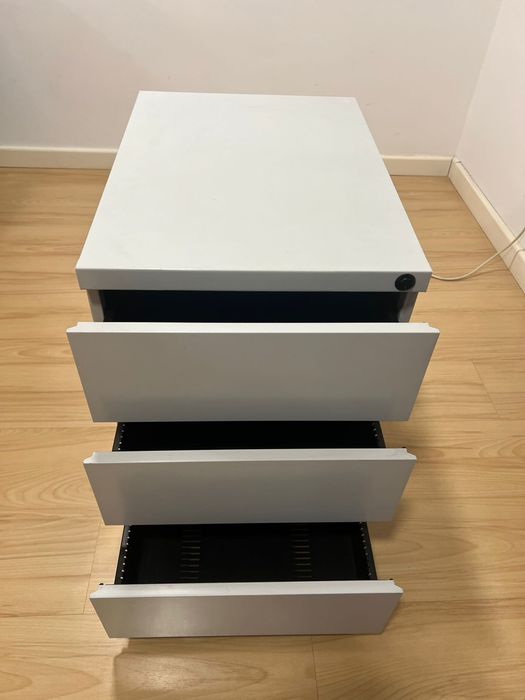 Modulo metalico Levira com 3 gavetas