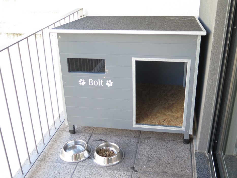 Casota moderna e nova (sem uso)