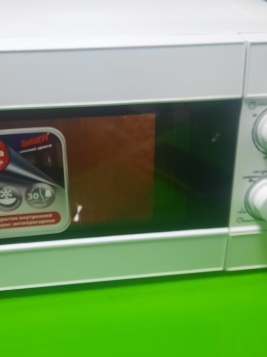 Микроволновая печь Saturn б/у