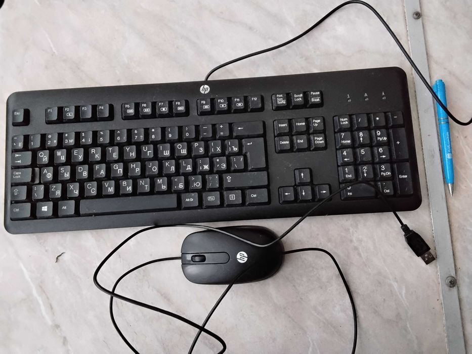 Недорого продається комп'ютерна клавіатура