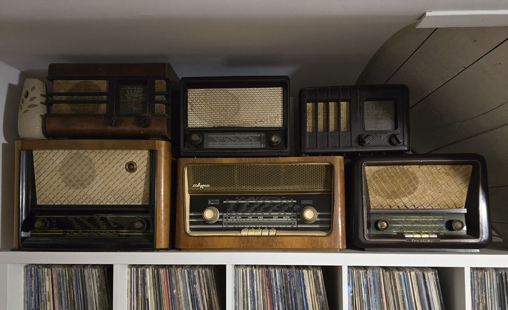 Sprzedam stare radia.