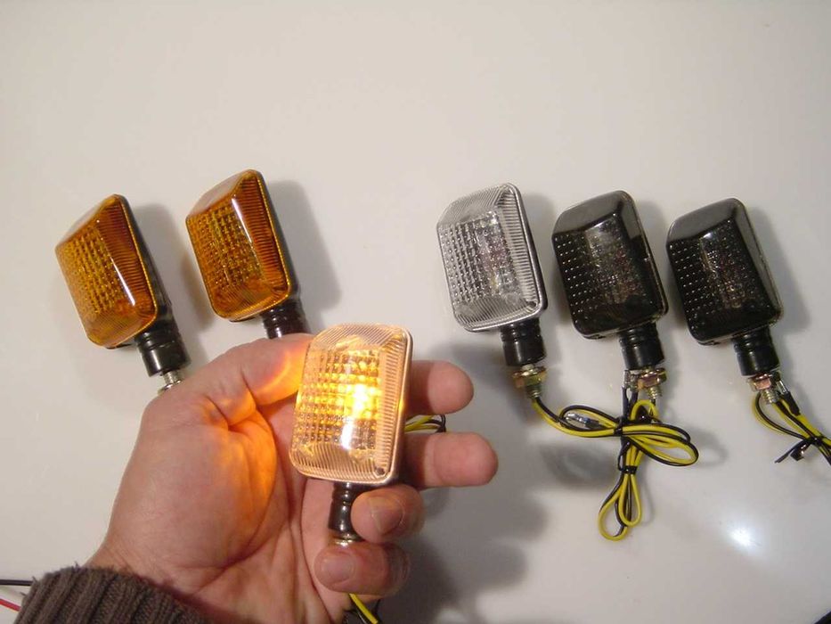 Piscas universais para mota ou moto4