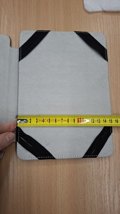 Etui na tablet z funkcją podstawki