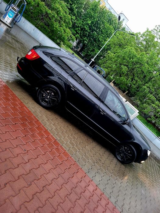 Skoda Superb 2 універсал 1.6 тді