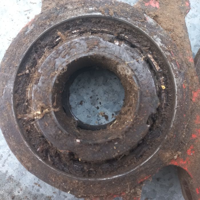 Продам корпуса 2шт