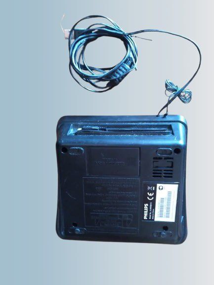 Годинник-радіо-будильник philips aj4000b/12 (без перевірки працездатності)