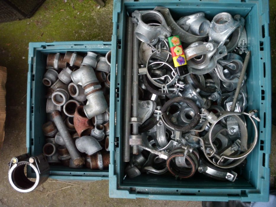 Kształtki metalowe i plastykowe