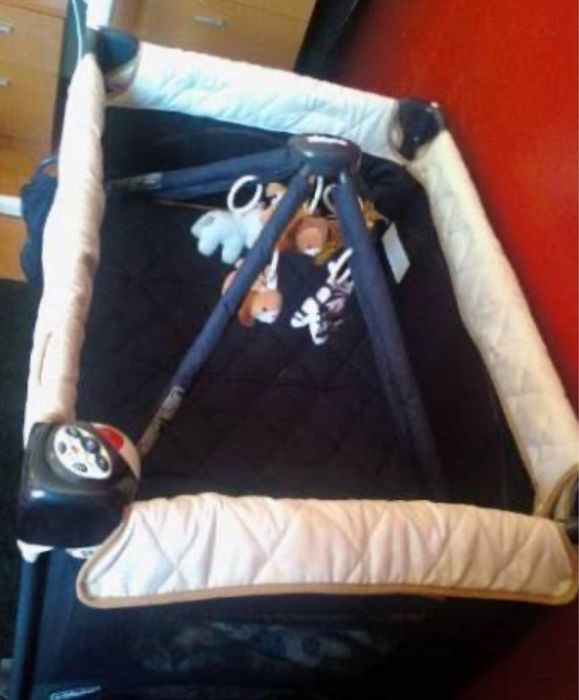 Cama e troca fraldas de viagem Chicco