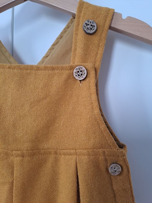 Wełniane ogrodniczki