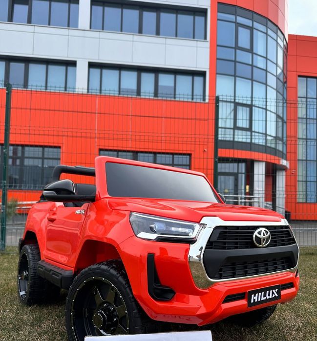 Детский электромобиль Toyota Hilux Двухместный дитячий електромобіль