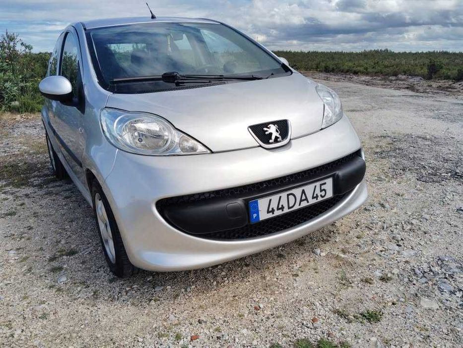 Peugeot 107 1.0 motor de corrente Toyota estado impecavel