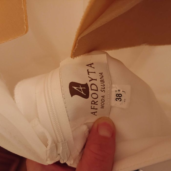 Suknia ślubna Afrodyta – model literki A, elegancka, dopasowana S