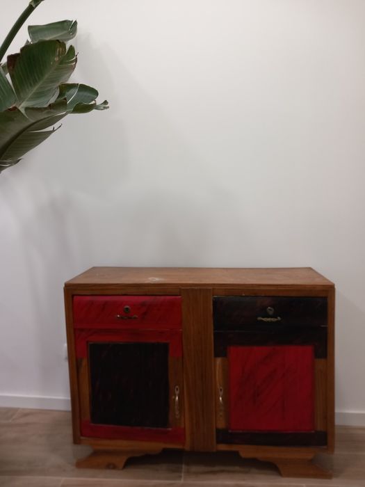 Cómoda antiga vintage